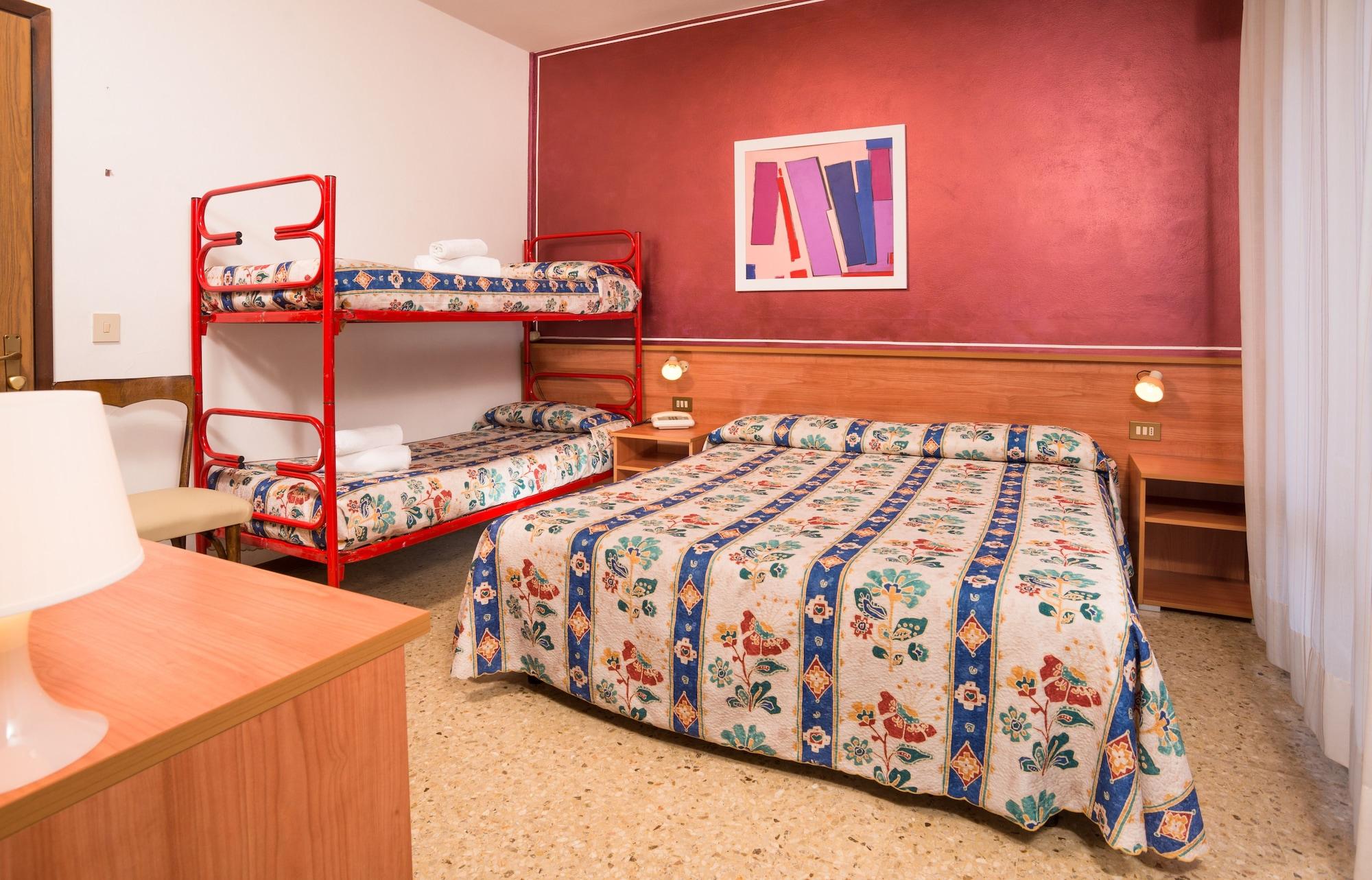 Hotel Azzorre Лидо ди Йезоло Екстериор снимка